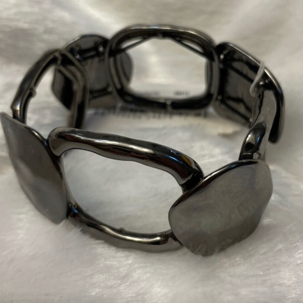 Dana Buchman Bracelet NWT